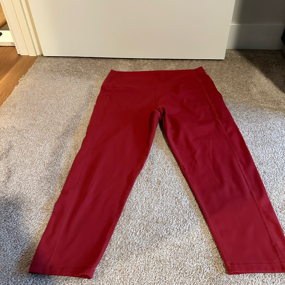 Zyia Red Pocket Brilliant Hi-Rise Capri 20" (14-16)